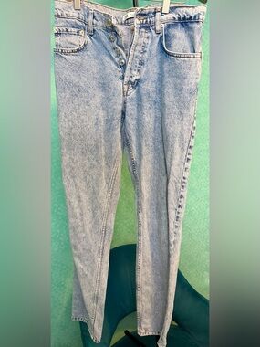 ✨👖Zara Light Wash Women's High-Rise Button-Fly Jeans